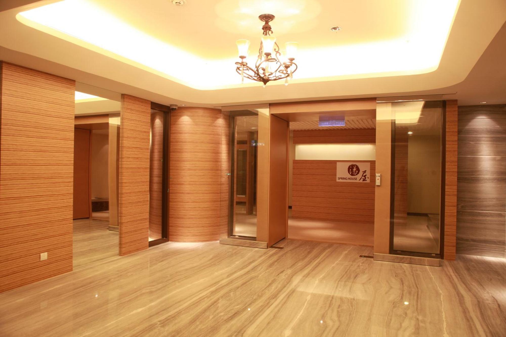 Evergreen Resort Hotel - Jiaosi Tiêu Khê Ngoại thất bức ảnh The elevators at the 10th floor